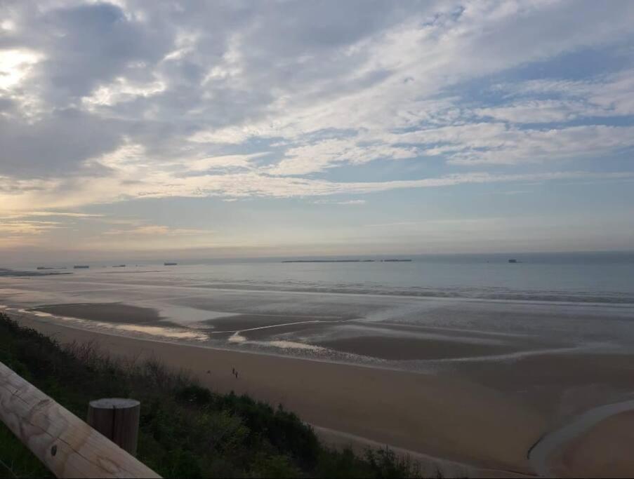 L'Abri Cotier Lägenhet Courseulles-sur-Mer Exteriör bild